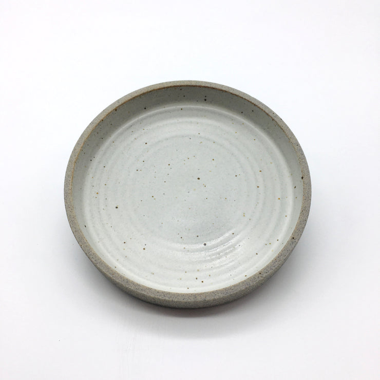 Cazuela | 6.5" x 1" | Greystone/Snow White w/ finger rings