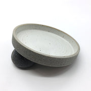 Cazuela | 6.5" x 1" | Greystone/Snow White w/ finger rings
