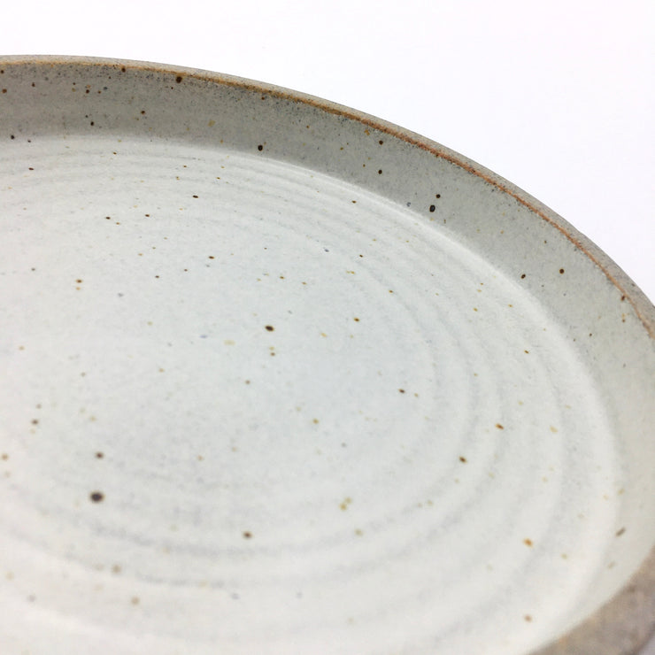 Cazuela | 6.5" x 1" | Greystone/Snow White w/ finger rings