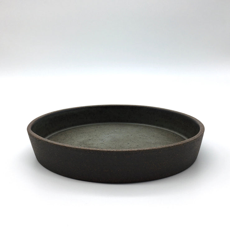 Free Spirit Cazuela | 8.5" x 1.5" | Brownstone/Danish