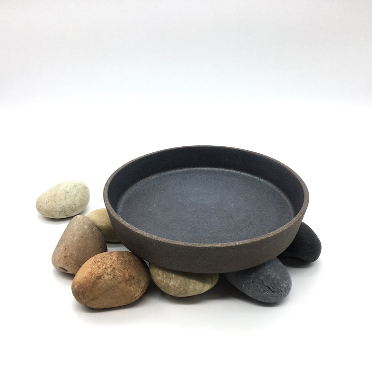 Free Spirit Cazuela | 8.5" x 1.5" | Brownstone/Matte Black