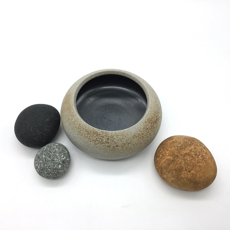 Urchin Bowl | 5.5" x 2.5" | Greystone/Matte Black